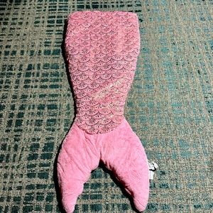 Mermaid tail blanket